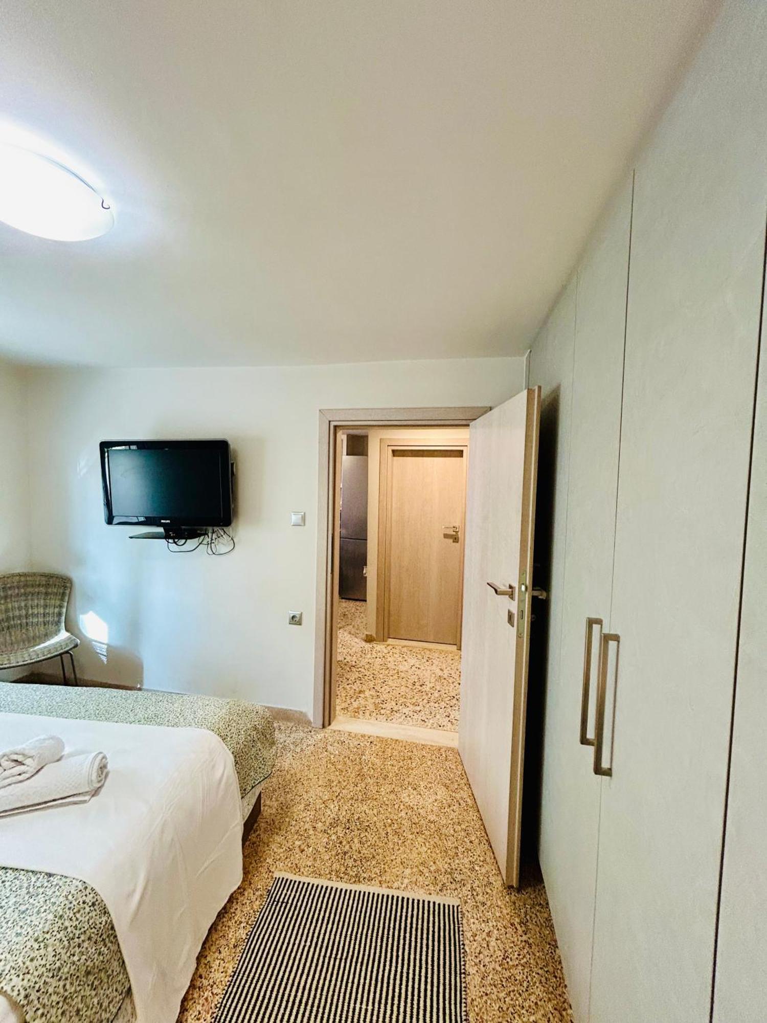 Marina'S Seacret Apartment Corinth Экстерьер фото